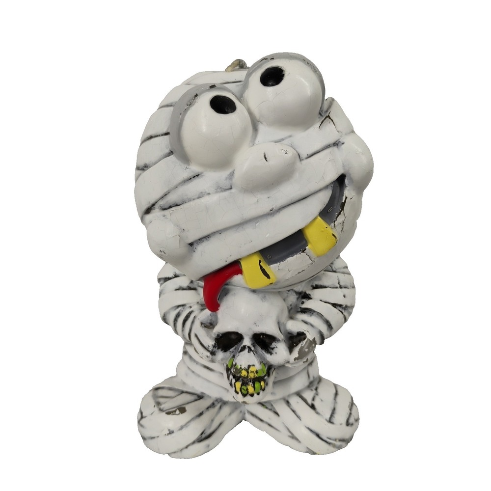Mummy Holding Skull Halloween 5.5" Candle Unused Unlit